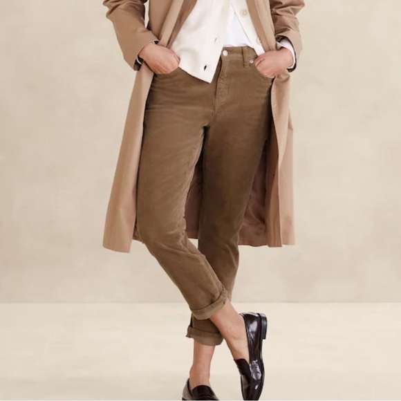 High-Rise Slim Corduroy Pants - Picture 1 of 7